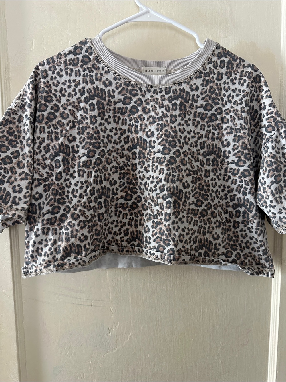 Gilded Intent Leopard Print Cropped Tee - Taupe & Black